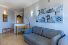 FLH Praia Mar Marine Flat with Pool